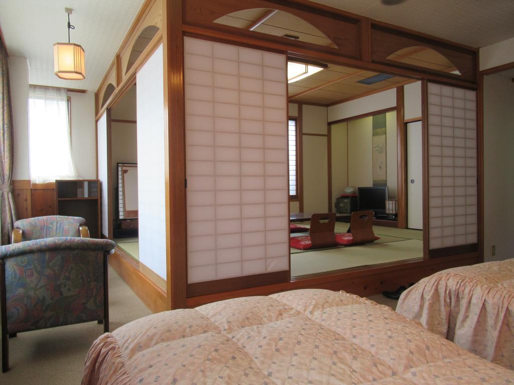 Amagase Onsen Hotel Suikoen هيتا المظهر الخارجي الصورة