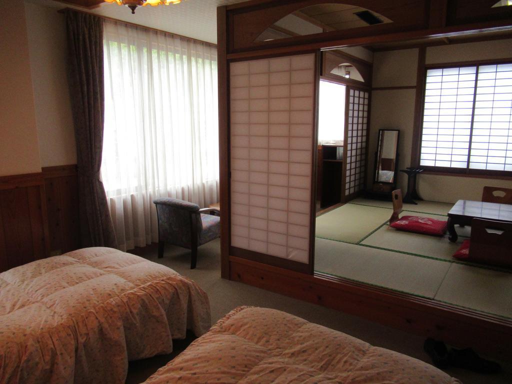 Amagase Onsen Hotel Suikoen هيتا المظهر الخارجي الصورة